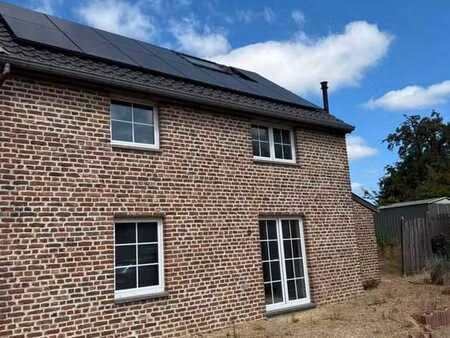 maison 3 chambres avec panneaux solaires à oreye