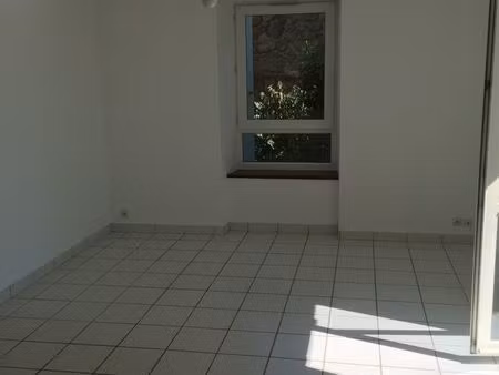 appartement t2 – 36 m² – centre village
