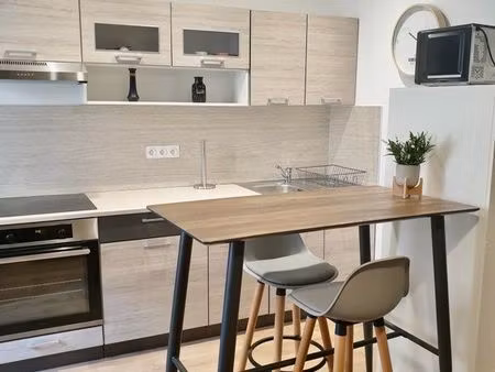 centre tournon charmant 2 pièces 26m² meublé libre le 1er août