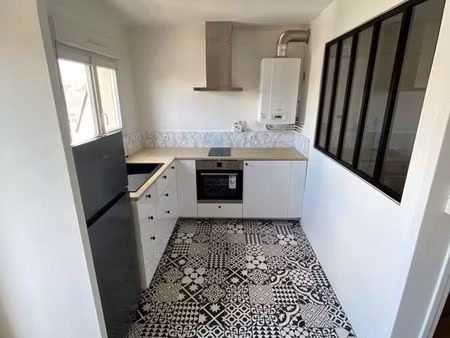 t2 meublé 38 m² – traversant  sans vis-à-vis – quartier chasse royale