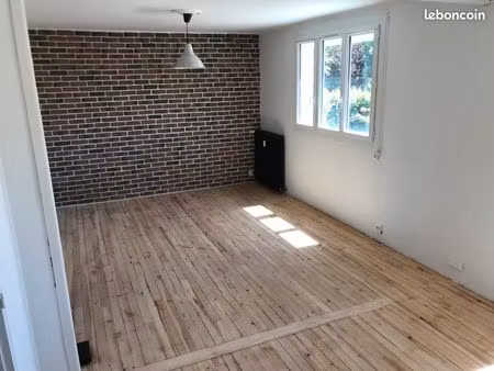 appartement meublé t3bis à louer (montauban/ quartier chaumes)