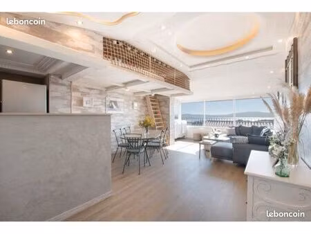 duplex 70 m2 meublé en location à l’année grimaud vue mer clim