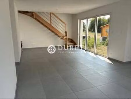 location maison à mouzillon (44330) : à louer / 92m² mouzillon