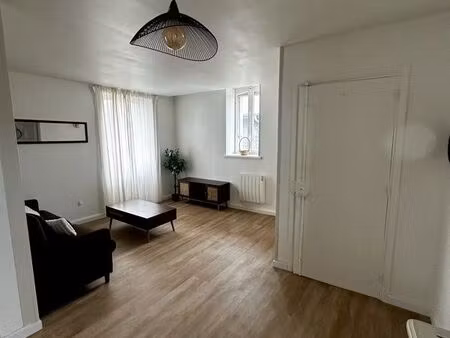 centre-ville – t2 lumineux 48 m² + parking