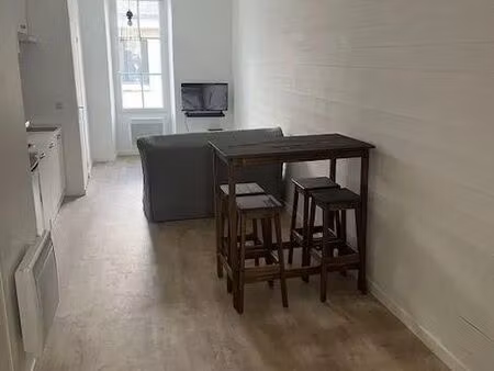 studio 1 pièce 25 m²