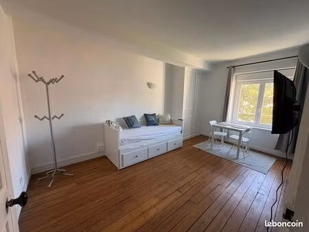 studio 1 pièce 29 m²