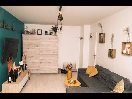 location 2 pièces meublé – 43 m² – la plaine saint-denis