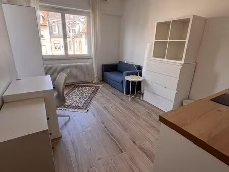 studio 1 pièce 18 m²