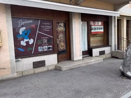 local commercial à louer – samoëns – avenue cognac-jay