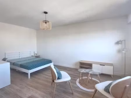 location meublée appartement 1 pièce 36.36 m² à limoges (87000)  520 €