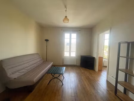 location meublée appartement 2 pièces 42.9 m² à melun (77000)  760 €