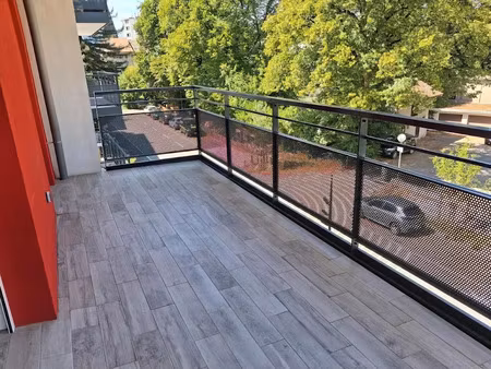 location meublée appartement 2 pièces 43.7 m² à saint-julien-en-genevois (74160)  1 440 €