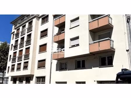 2 pièces 50 m² traversant – 2 balcons – cave – rue de la somme