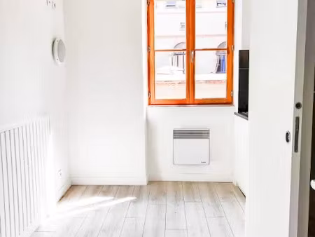 location appartement 1 pièce 9.52 m² à toulouse (31000)  364 €