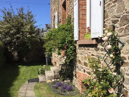 magnifique meuliere situee en plein coeur de lannion