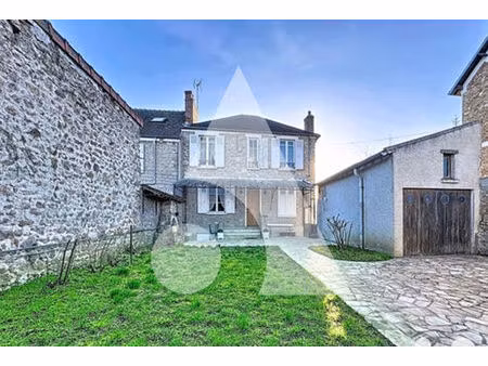 maison meulière de 98m² avec dépendance de 160 m² sur 1 126 m² de terrain