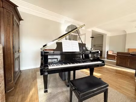 appartement à louer avec 3 chambres   woluwe-saint-pierre (vbe50396)
