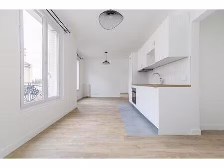 t3 - rue montaigne