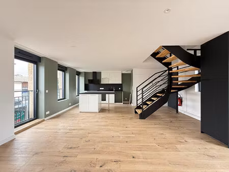 location appartement 4 pièces  95.00m²  castelginest