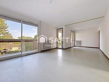 a vendre appartement avec beaux volumes proche fobio