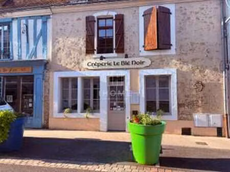 vente bureaux et commerces à montfort-le-gesnois (72450) : à vendre / montfort-le-gesnois