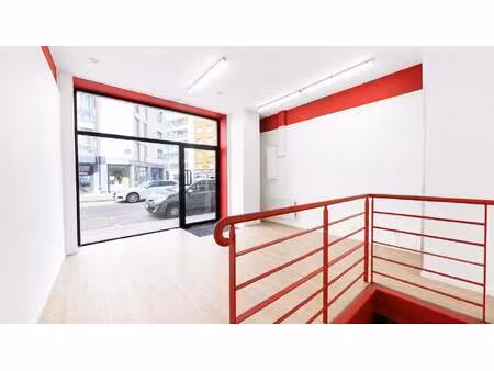 41 m² avec large vitrine dans un secteur commerçant