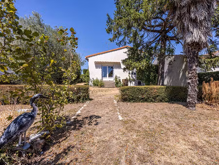 maison au coeur de mauzé sur le mignon