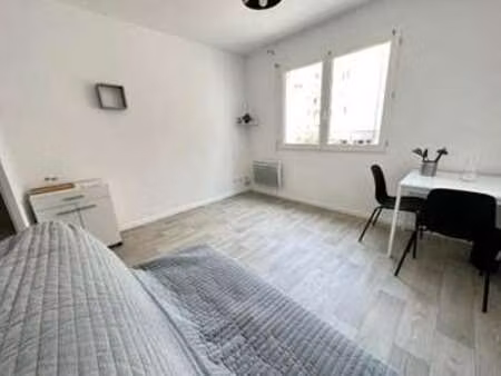 location appartement t1 meublé à nantes cité des congrès (44000) : à louer t1 meublé / 18m