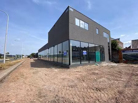 nouvelle construction surfaces commerciales quaregnon !