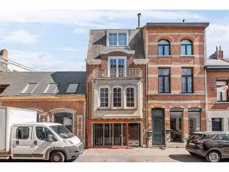 commerce - rez-de-chausée