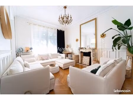 maison 11 pièces 305 m²