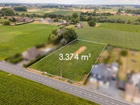 terrain à bâtir à vendre de 33a 74ca