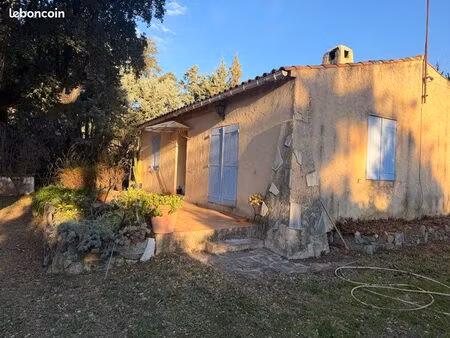 maison sur 1200 m2 à rénover