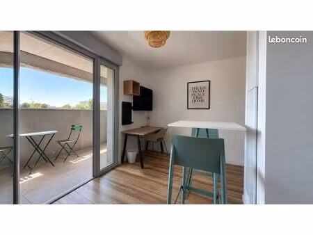 studio 1 pièce 19 m²