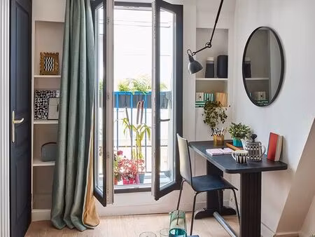 studio 15 m2 libre uniquement au mois d'aout