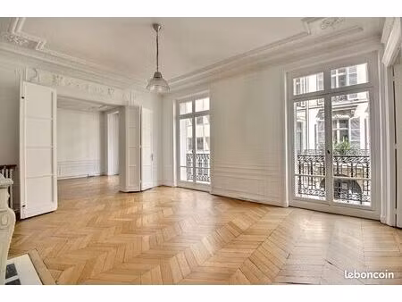 bureaux 322 m²
