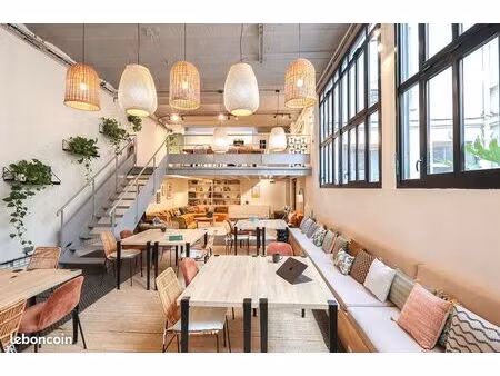 bureau 135 m²