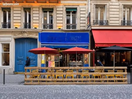 local restaurant 83 m²