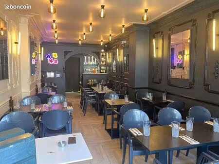 local restaurant 61 m²