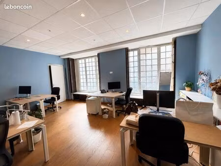 bureaux 75 m²