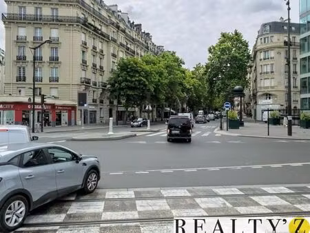 bureau 271 m²