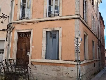 t3 calme et lumineux avec terrasse cv