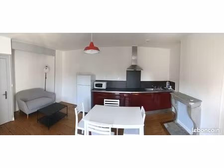 charmant t2 de 38 m² entièrement rénové – ville haute