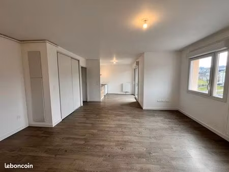 appartement 3 pièces 70 m²