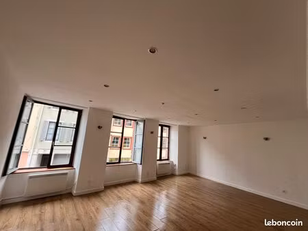 à louer – bel appartement de 80 m² – 2 chambres à montbéliard