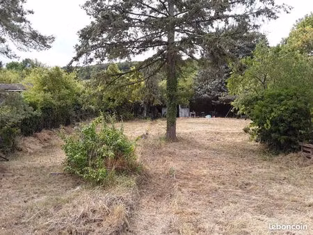 loue jardin clôturé