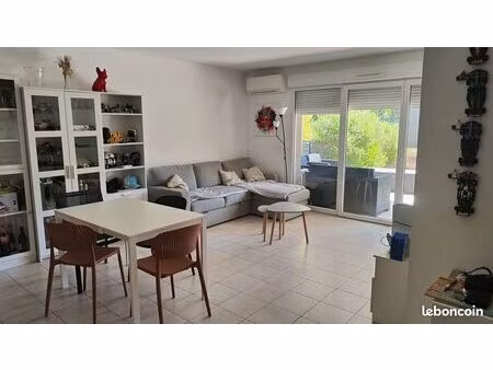 a louer t3 la destrousse au calme  plein sud  à proximité de toutes commodités