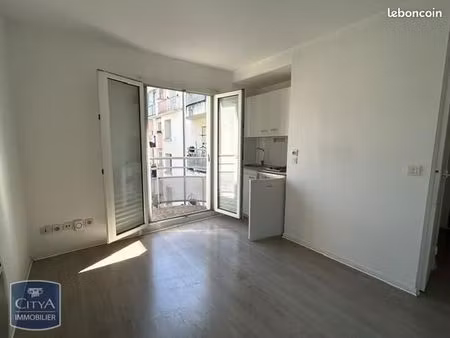 appartement 1 pièce 17 m²