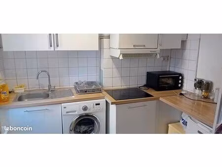 loue studio 30m² 500/ mois