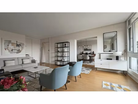 superbe appartement de standing  2 chambres  double pièce  jardin de lonchamps.